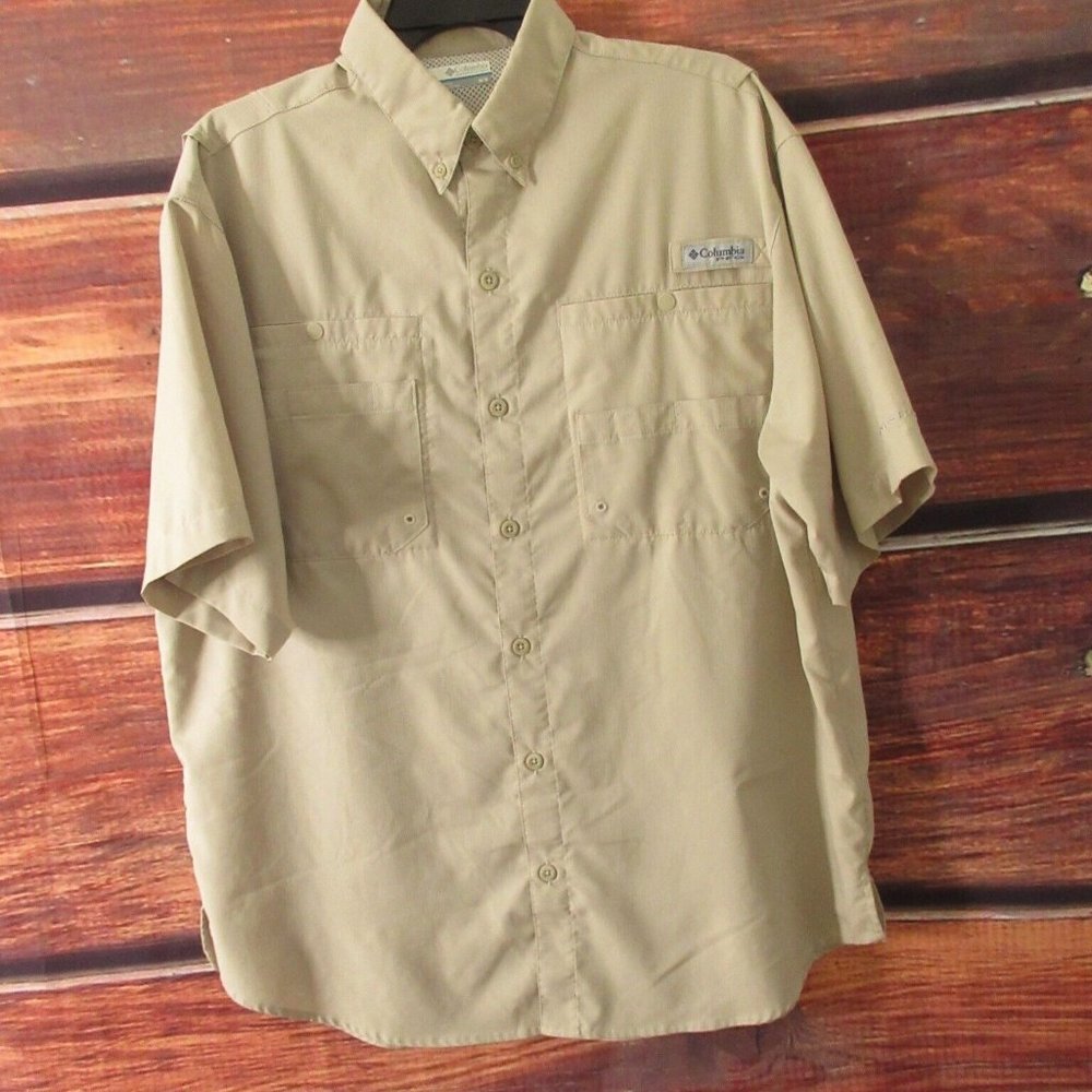 Columbia PFG Omni-Shade Men’s M Vented Button-Front Short Sleeve Beige - MEDIUM
